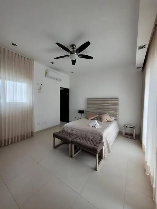 Casa Jounieh - Unique 4 Bedrooms+Pool コスメル ヴィラ
