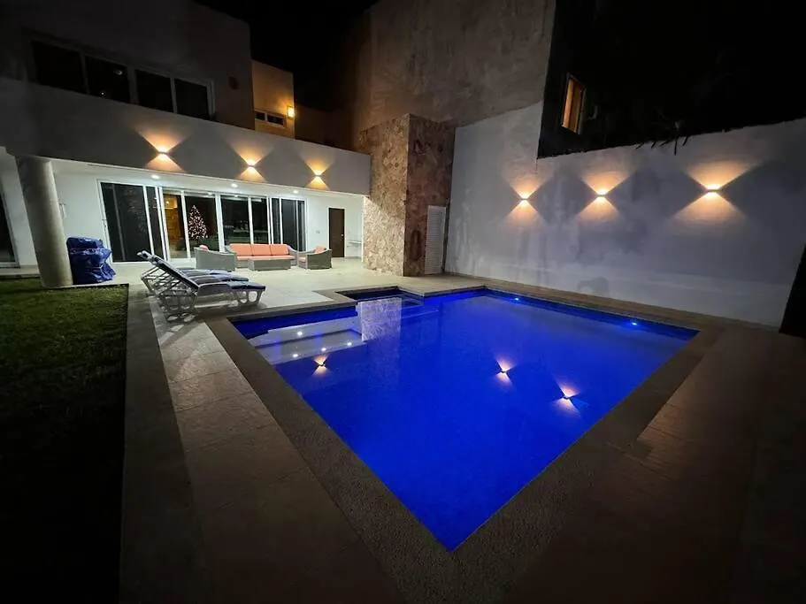 Casa Jounieh - Unique 4 Bedrooms+Pool コスメル ヴィラ